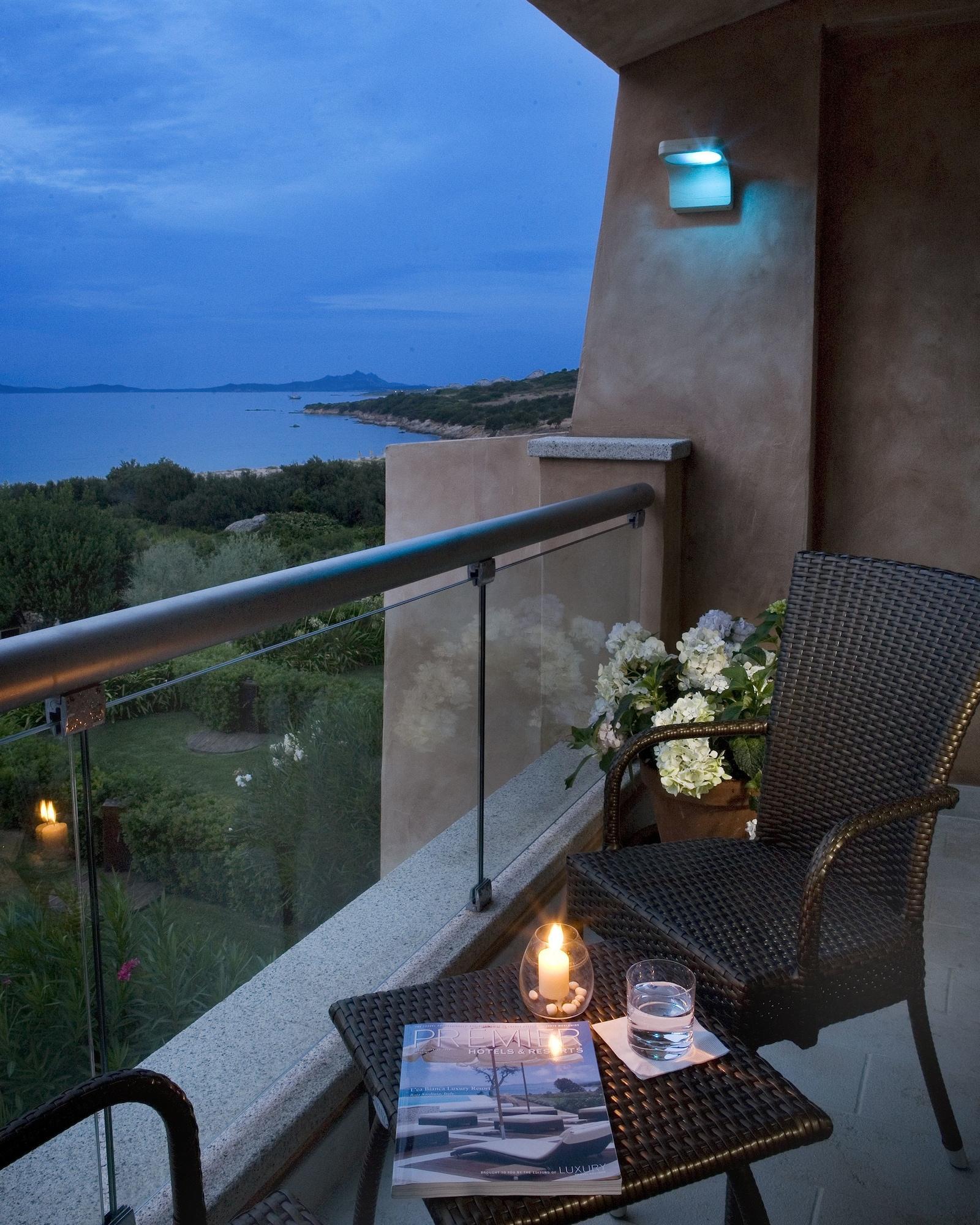 L'Ea Bianca Luxury Resort Baja Sardinia Exterior photo