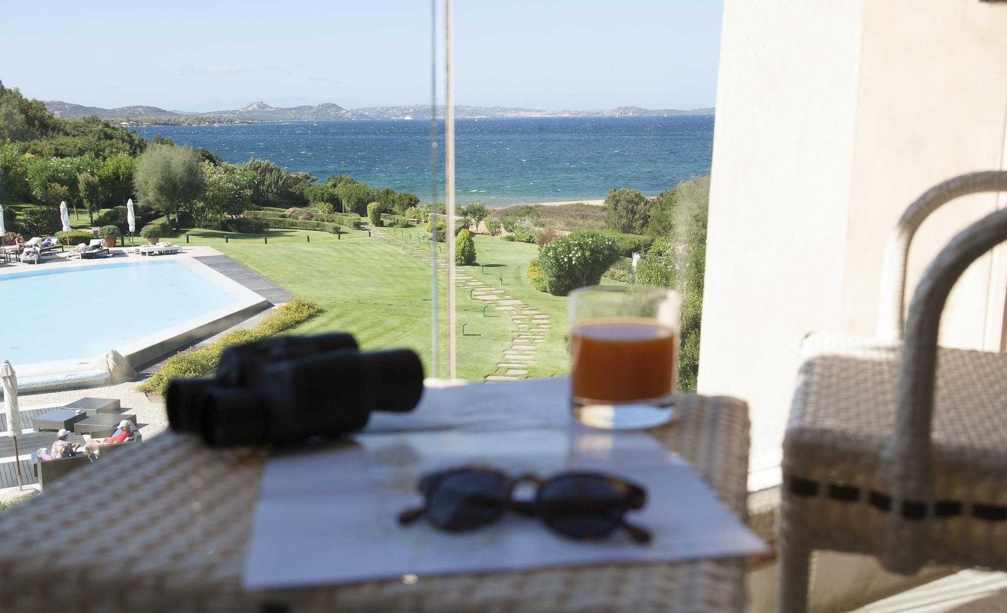 L'Ea Bianca Luxury Resort Baja Sardinia Exterior photo