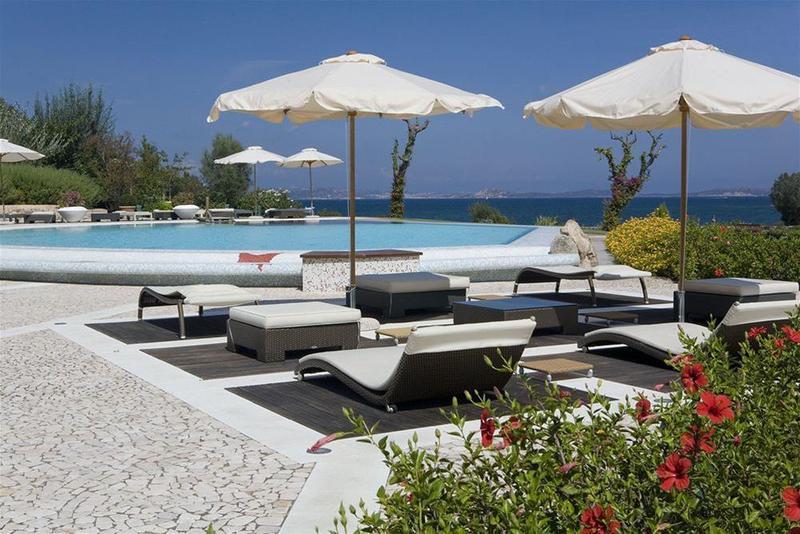L'Ea Bianca Luxury Resort Baja Sardinia Exterior photo
