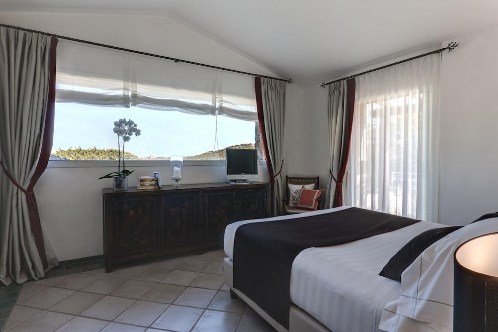 L'Ea Bianca Luxury Resort Baja Sardinia Exterior photo